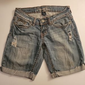 REQUEST JEAN SHORTS